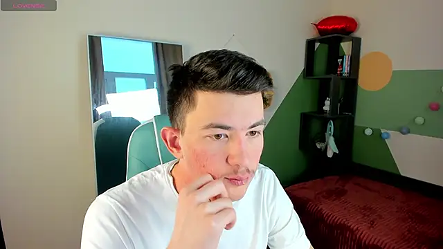 Danny  Magic online show from March 14, 2:30 pm