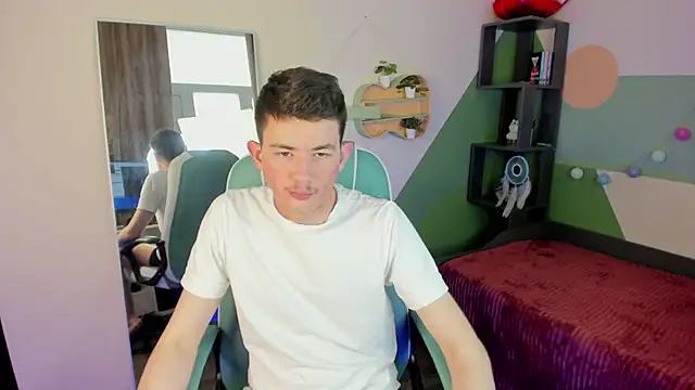 Danny  Magic online show from March 15, 1:40 pm