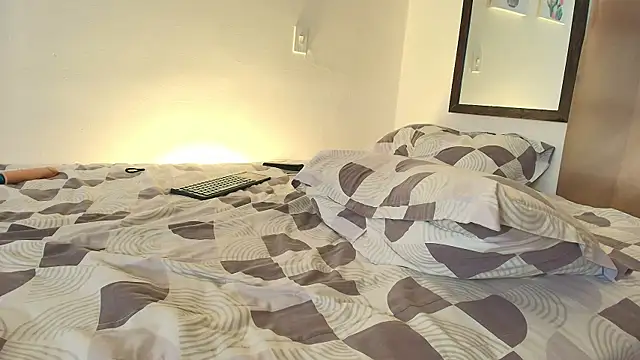 pleasurecompany3 online show from February 20, 6:26 am