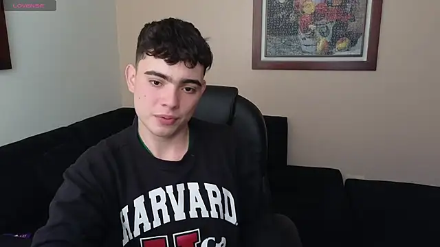 Snapshot of lukeboyce33 chatting on April 15, 5:31 pm lukeboyce33 online show from April 15, 5:31 pm