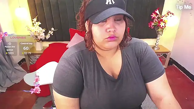 ailyn maury online show from September 21, 1:40 am