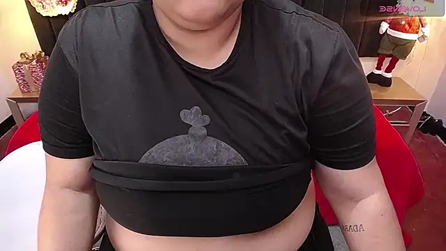 ailyn maury online show from December 3, 1:24 am