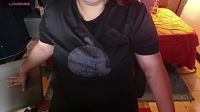 ailyn maury online show from April 25, 12:57 am