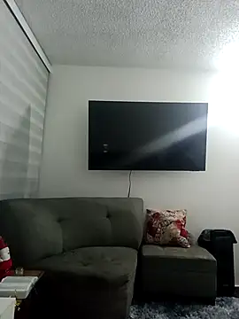 LEIDY LORENA online show from January 7, 2:03 am