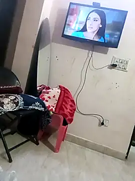Snapshot of simrannjaspreet chatting on March 20, 5:04 pm simrannjaspreet online show from March 20, 5:04 pm