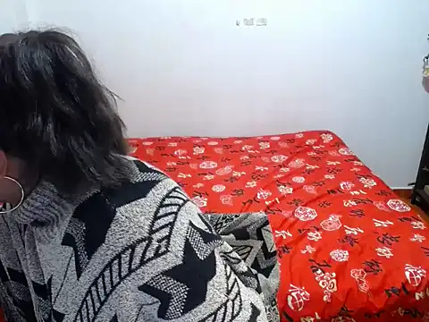 Tu-Reina online show from October 15, 2:33 am