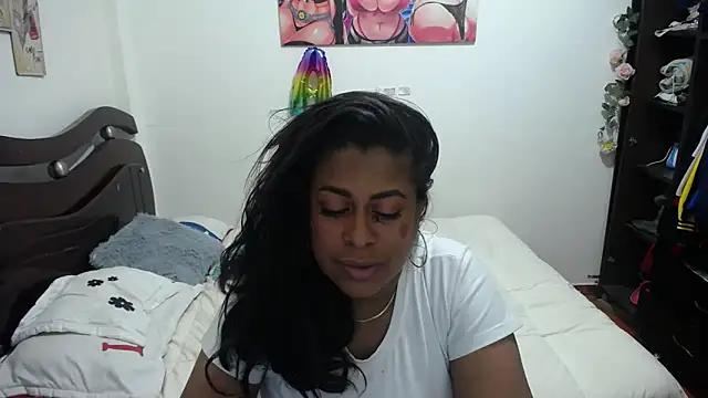 Tu-Reina online show from December 3, 3:58 am