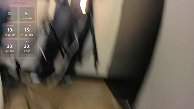 Snapshot of Pretty_Johnson_ chatting on September 19, 12:39 pm Pretty Johnson  online show from September 19, 12:39 pm