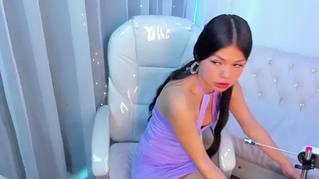 Snapshot of Pretty_Johnson_ chatting on October 16, 12:39 pm Pretty Johnson  online show from October 16, 12:39 pm