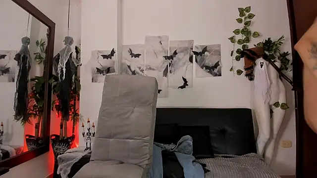 Giotrashy online show from October 26, 7:42 pm