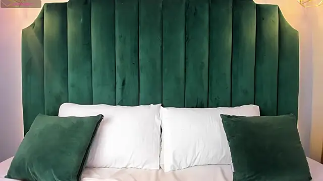 AnnyColson online show from September 17, 4:25 am