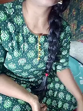 Snapshot of Shalini_telugu09 chatting on June 29, 6:52 am Shalini telugu09 online show from June 29, 6:52 am