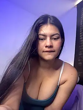 Saanvi21 online show from March 22, 1:41 pm