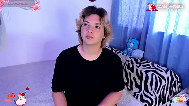 adam angelssss online show from April 21, 5:39 pm