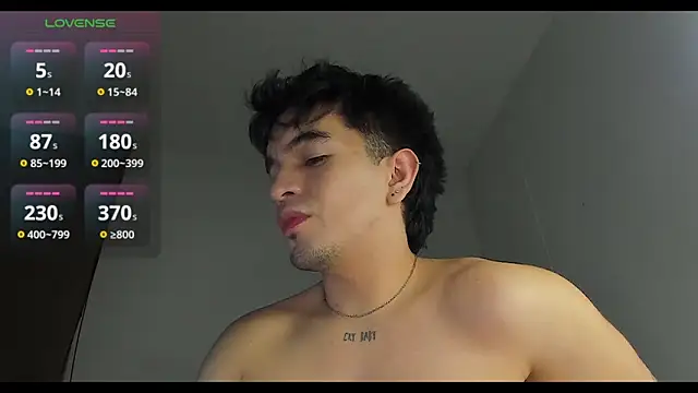 cmzo  online show from April 18, 3:43 am