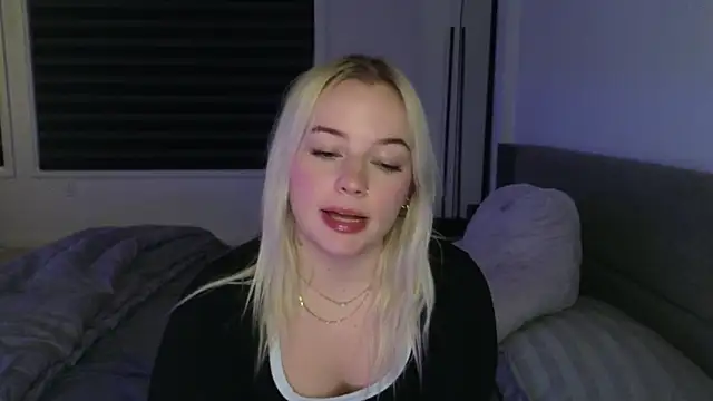 margot robbie7 online show from November 19, 12:32 am