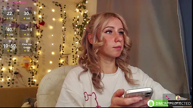 Snapshot of Mia__Kitty chatting on September 26, 6:45 pm Mia  Kitty online show from September 26, 6:45 pm