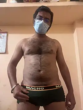 Snapshot of indori_guy chatting on March 18, 10:04 pm indori guy online show from March 18, 10:04 pm