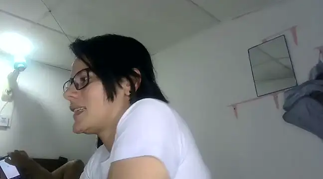 ClinkingTwirp online show from March 15, 12:15 am