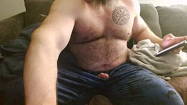 Snapshot of Golgara chatting on March 22, 5:17 am Golgara online show from March 22, 5:17 am