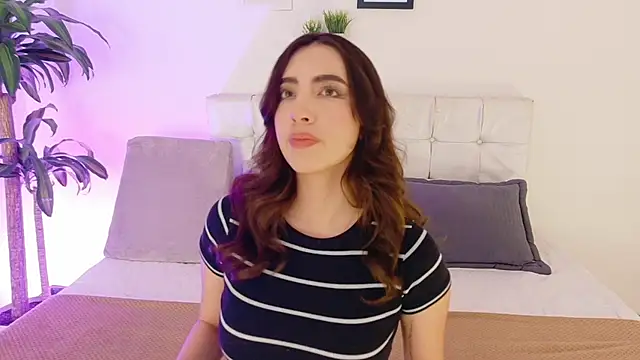 Rebbecawhite meow online show from September 22, 12:51 pm