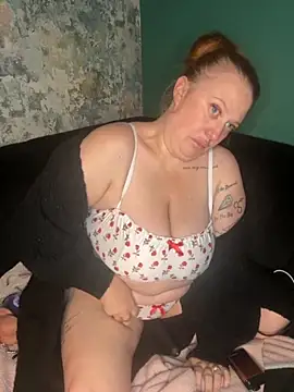 Snapshot of XxXMistyXxX chatting on October 9, 9:46 pm XxXMistyXxX online show from October 9, 9:46 pm