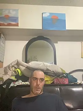 kyle67154 online show from April 22, 10:33 pm