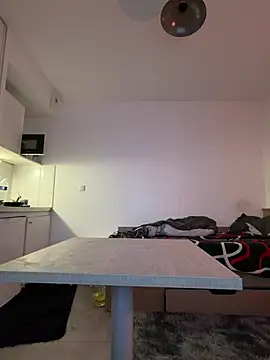 Renoirmonter online show from April 12, 6:18 am