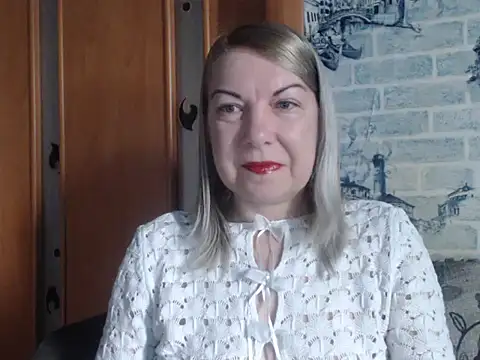 Lillia Ray online show from April 1, 9:10 am