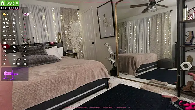 Snapshot of LoveMoScarlett chatting on October 3, 11:29 am LoveMoScarlett online show from October 3, 11:29 am