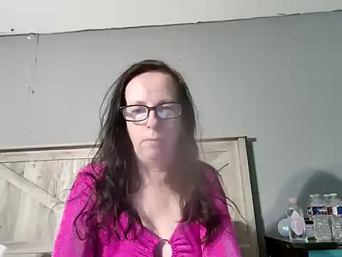 Snapshot of peachgoddess chatting on March 22, 9:10 pm peachgoddess online show from March 22, 9:10 pm