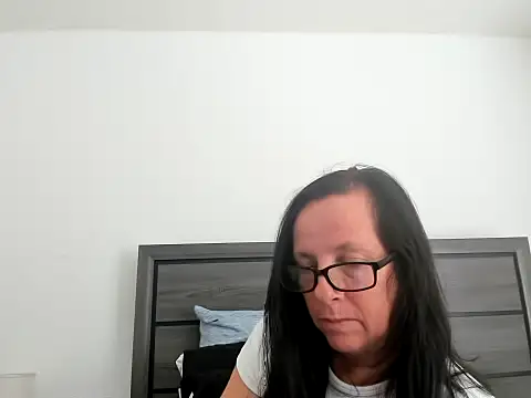 Snapshot of peachgoddess chatting on September 27, 4:01 pm peachgoddess online show from September 27, 4:01 pm