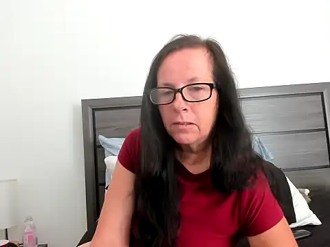 Snapshot of peachgoddess chatting on October 9, 3:32 pm peachgoddess online show from October 9, 3:32 pm