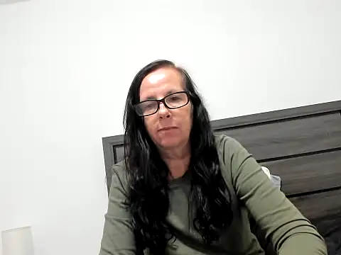 Snapshot of peachgoddess chatting on October 19, 3:51 am peachgoddess online show from October 19, 3:51 am