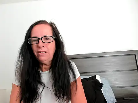 Snapshot of peachgoddess chatting on October 20, 1:55 pm peachgoddess online show from October 20, 1:55 pm