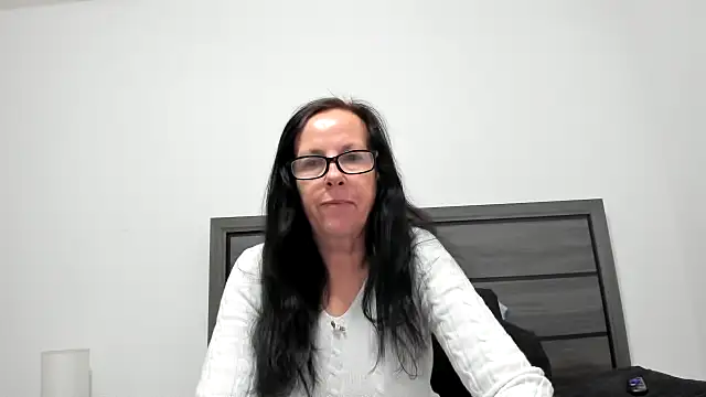 Snapshot of peachgoddess chatting on November 12, 1:00 pm peachgoddess online show from November 12, 1:00 pm