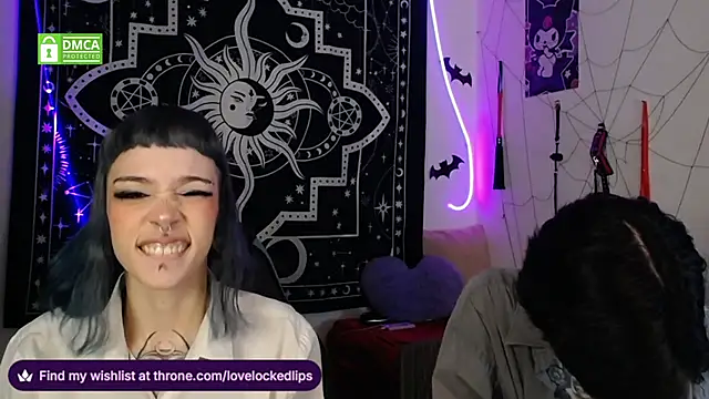 lovelockedlips online show from November 21, 1:04 am