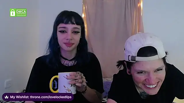 lovelockedlips online show from February 8, 11:30 pm