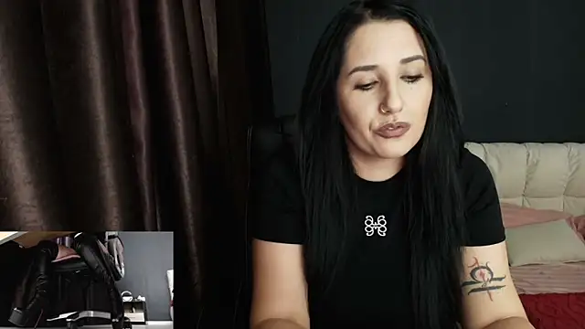 missdyaa online show from September 14, 9:47 pm