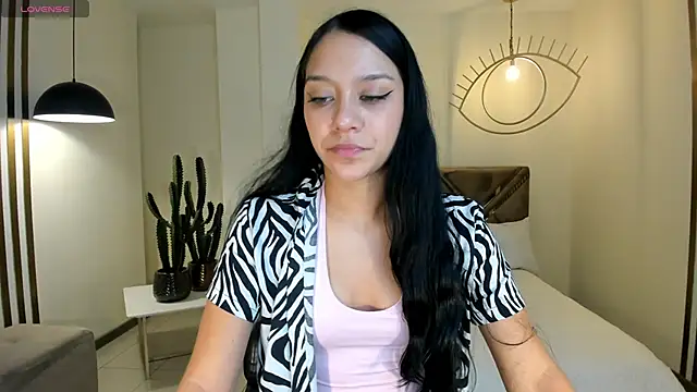 AmaliaCrus online show from October 20, 8:20 pm