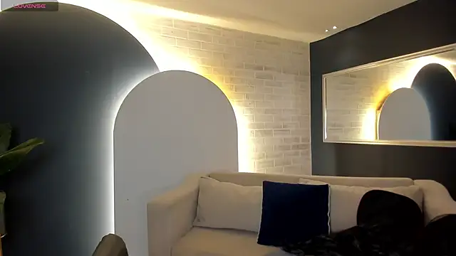 AmaliaCrus online show from April 4, 8:06 pm