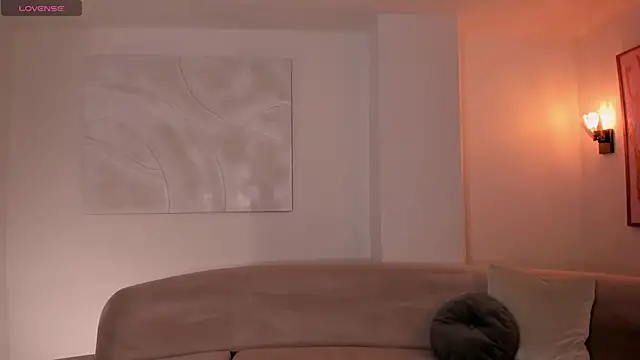 AmaliaCrus online show from April 20, 8:10 pm