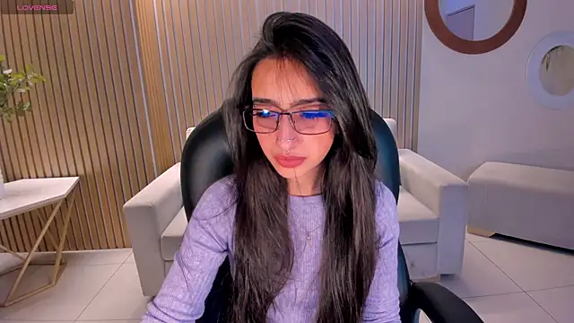 LarisaSmirnov online show from October 24, 5:37 am