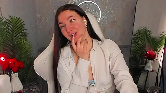 babyisperfect online show from April 19, 1:16 am