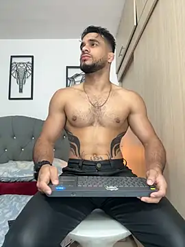 Maximiliano ford online show from September 21, 10:50 am