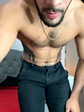 Maximiliano ford online show from November 4, 10:25 am