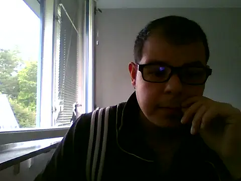 Snapshot of Alexalex_98 chatting on September 21, 12:29 pm Alexalex 98 online show from September 21, 12:29 pm