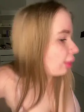 Amy Sky  online show from February 28, 9:05 pm