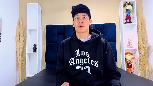 Jhojan twink online show from October 2, 12:01 pm