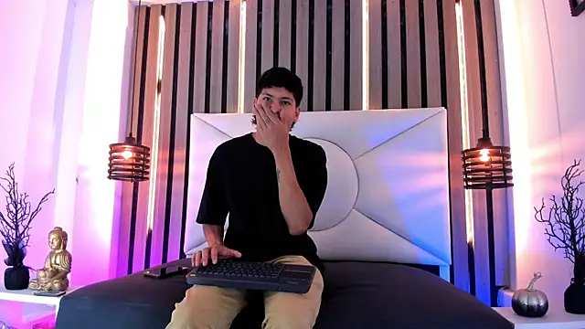 Jhojan twink online show from October 20, 12:38 pm